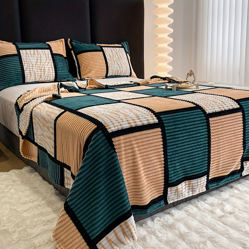 Warming Flannel Bedding in Cozy Check Pattern for Comfortable Nights