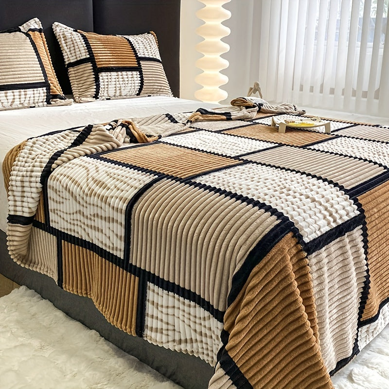 Warming Flannel Bedding in Cozy Check Pattern for Comfortable Nights