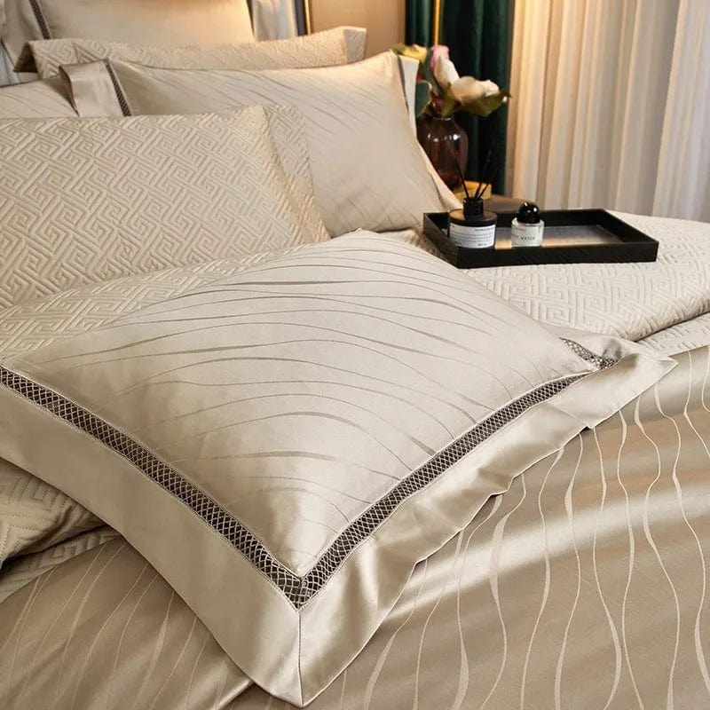 Premium Bedding Set in Gold with Silk Shine – Luxurious Design for Ultimate Sleep Comfort