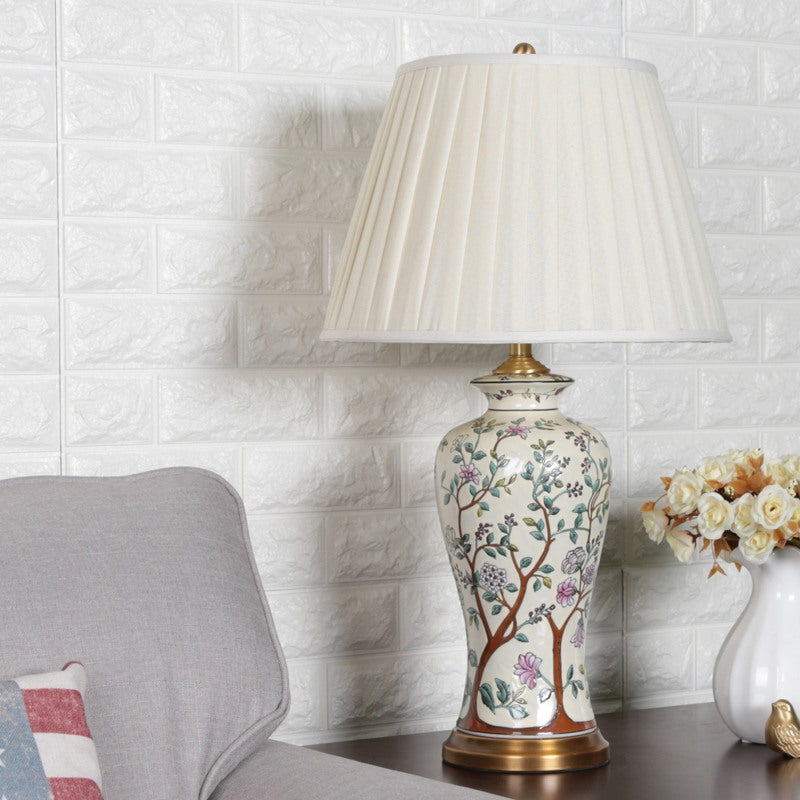 Classic Ceramic Table Lamp – Elegant Lighting for Living Room and Bedroom