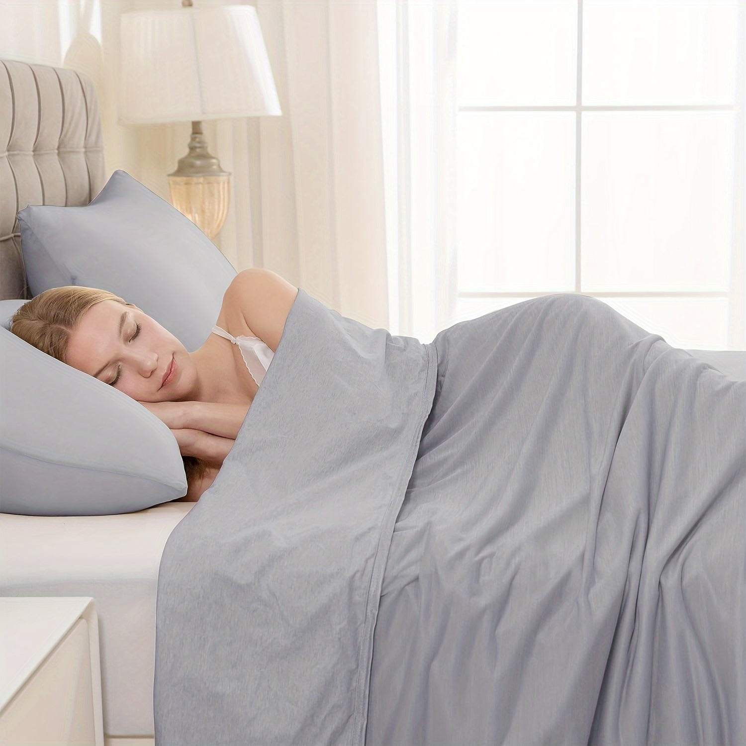 Cooling Summer Blanket – Lightweight, Breathable Blanket for Refreshing Sleep on Warm Nights