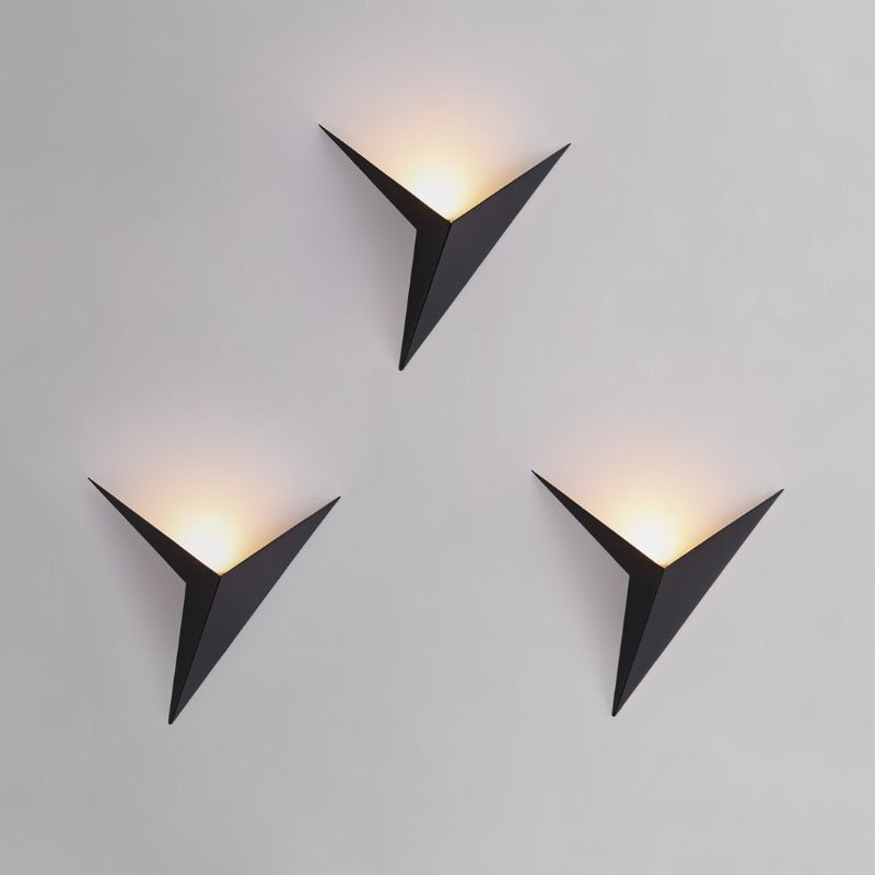 Elegant Wall Lamp - Modern LED Wall Light for Stylish Interiors