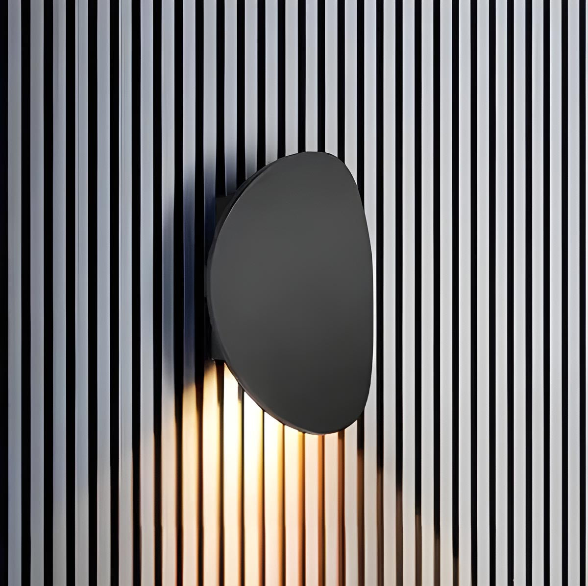 Elegant LED Wall Light – Stylish Lighting for a Warm Atmosphere