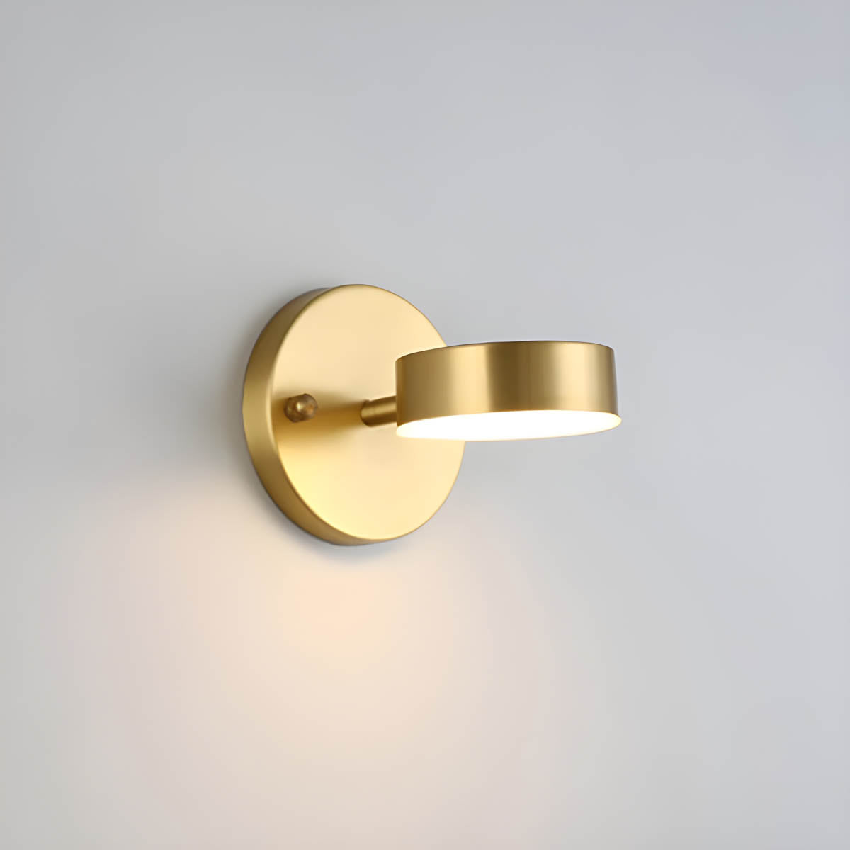 Scandinavian LED Wall Light in Copper – Modern Design with Warm Glow