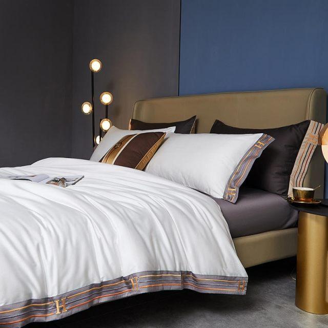 Luxurious White Bed Linen Made from Egyptian Cotton for Ultimate Sleep Comfort