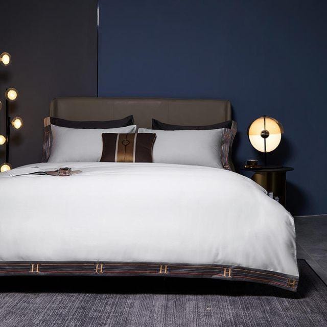 Luxurious White Bed Linen Made from Egyptian Cotton for Ultimate Sleep Comfort