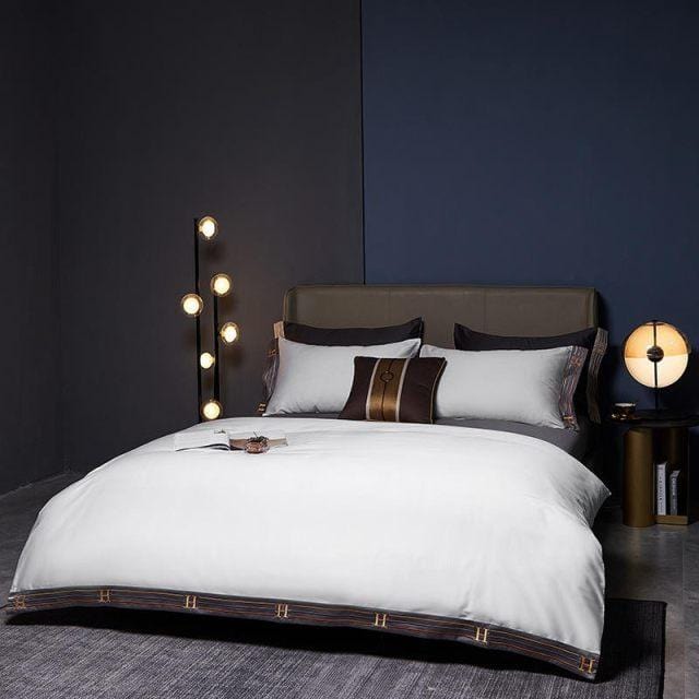 Luxurious White Bed Linen Made from Egyptian Cotton for Ultimate Sleep Comfort