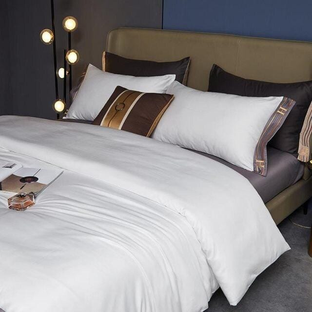 Luxurious White Bed Linen Made from Egyptian Cotton for Ultimate Sleep Comfort