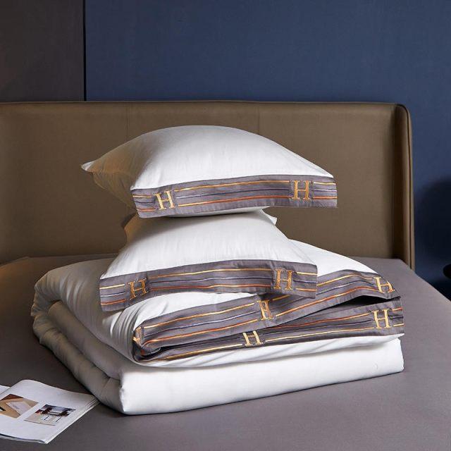 Luxurious White Bed Linen Made from Egyptian Cotton for Ultimate Sleep Comfort