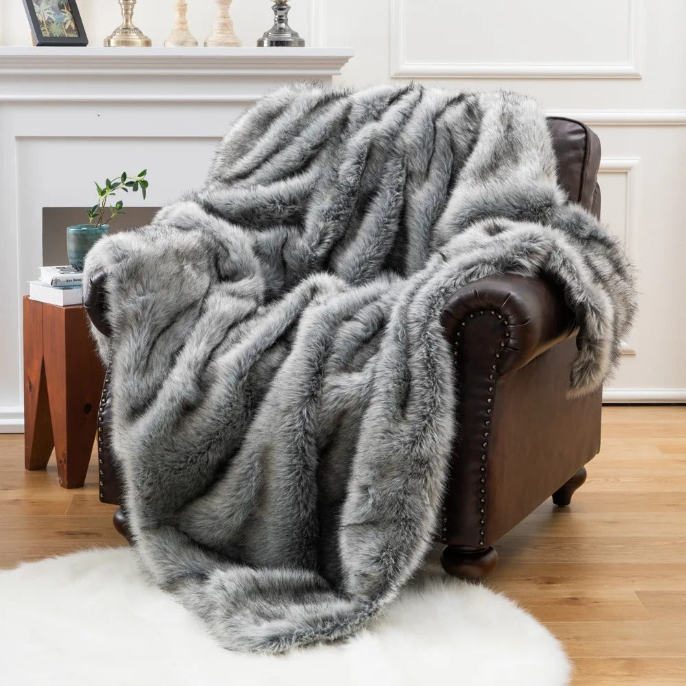 Luxurious Faux Fur Blanket – Ultimate Comfort and Elegance for Your Home, Soft and Cozy