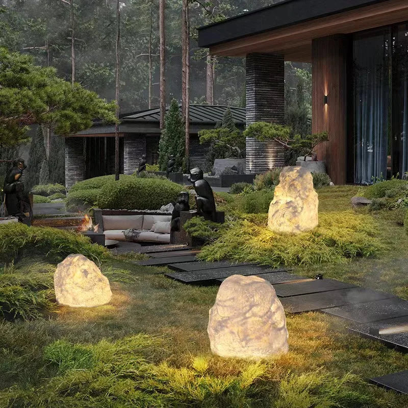 Solar-Powered Garden Lamp in Stone Look – Weatherproof LED Decorative Light for Outdoor Areas