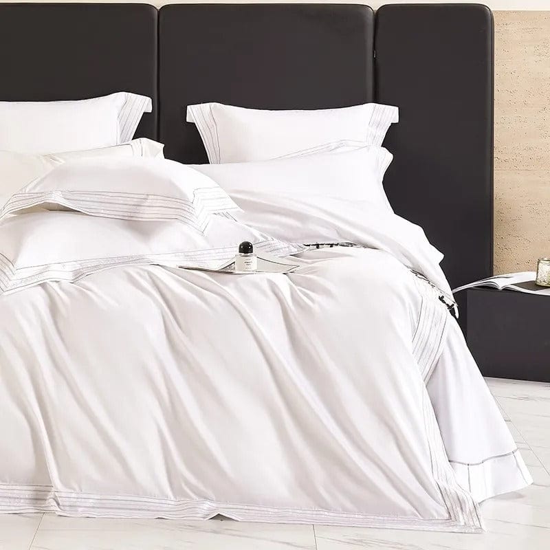 Luxurious Bed Linen Set Made of Egyptian Cotton in White for Ultimate Sleep Comfort