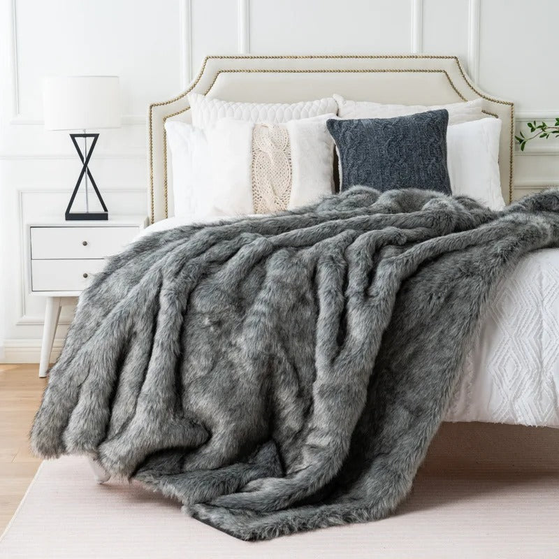 Luxurious Faux Fur Blanket – Ultimate Comfort and Elegance for Your Home, Soft and Cozy