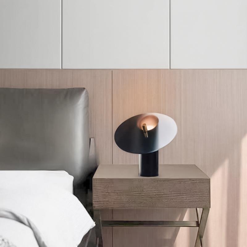 Single Glow Glass Table Lamp with Minimalist Silhouette