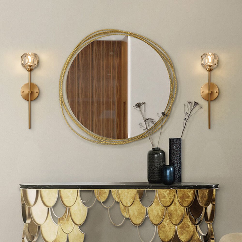 Elegant Crystal-Cut Needle Wall Light